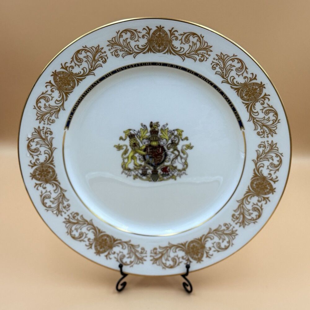Vintage 1969 Commemorative Plate Dedicated To Prince Of Wales - Aynsley china